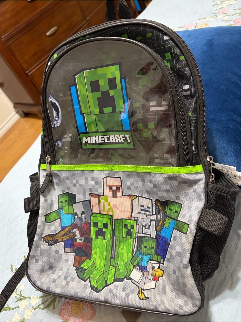MineCraft Backpack PreOwned shows wear but ready for back to school - Picture 2 of 10